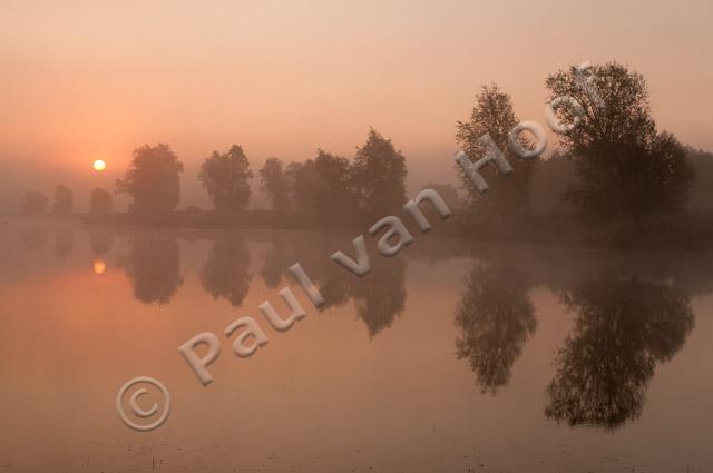 Uiterwaard bij zonsopkomst PVH3-27252